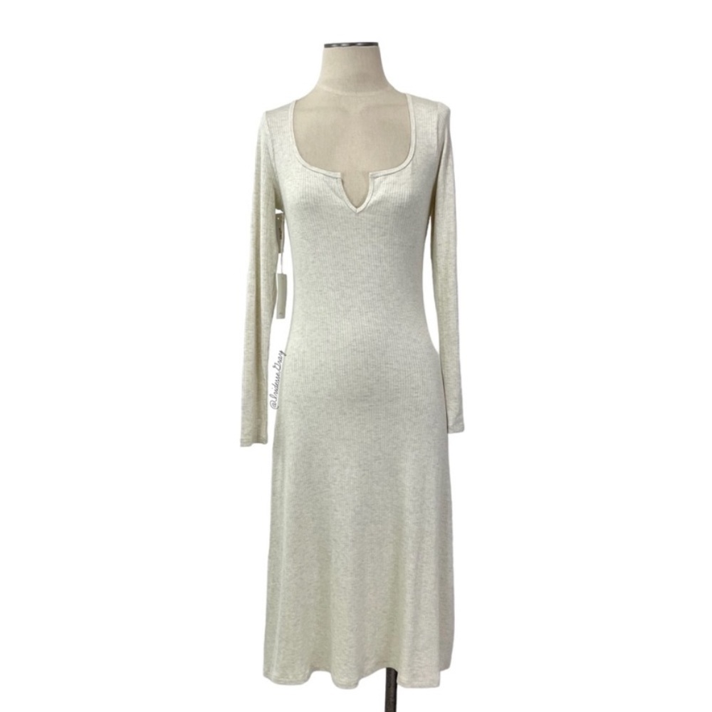 Aritzia Wilfred Janine Ribbed Midi Dress in Heather Birch